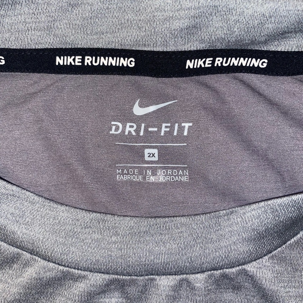 Women’s Nike Dry Fit Workout Shirt 2X - Picture 3 of 5